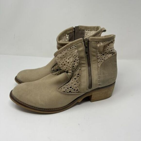 Coolway Cream Nubuck Leather Western Ankle Boots Womens EU40 US 9.5 - Picture 6 of 6